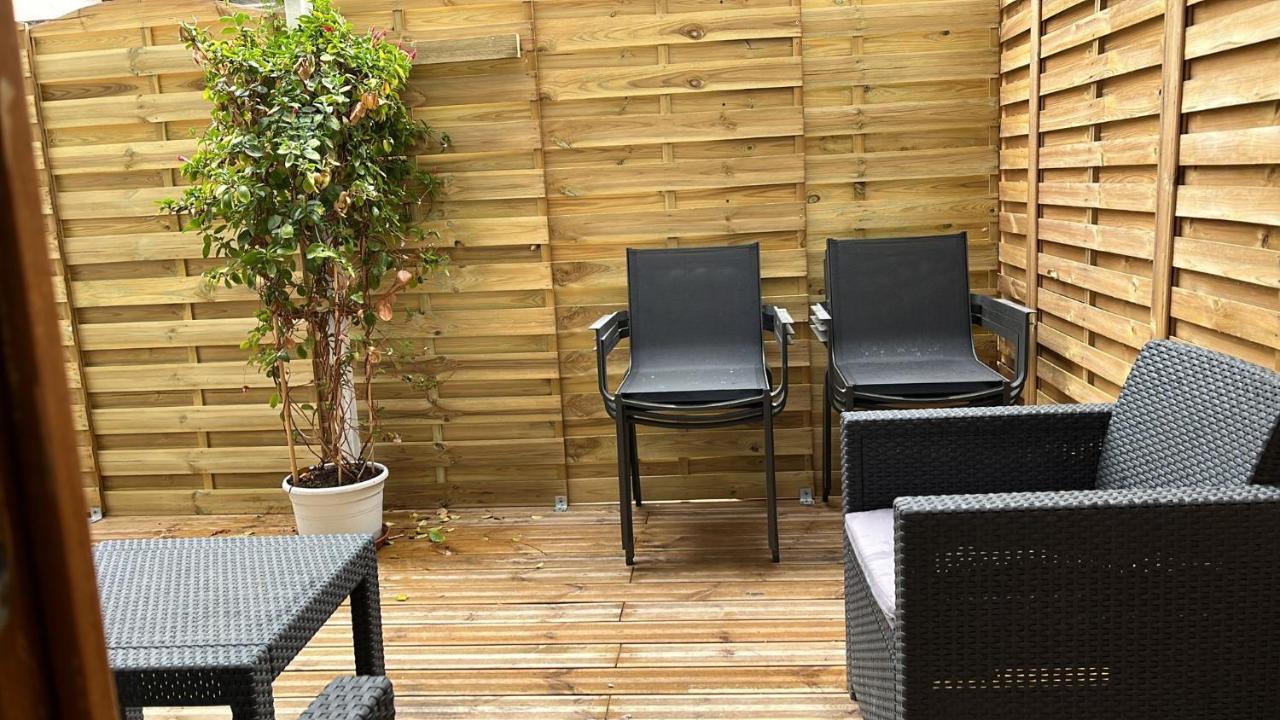 Studio Neuf Climatise Avec Terrasse #4 Toulon Ngoại thất bức ảnh