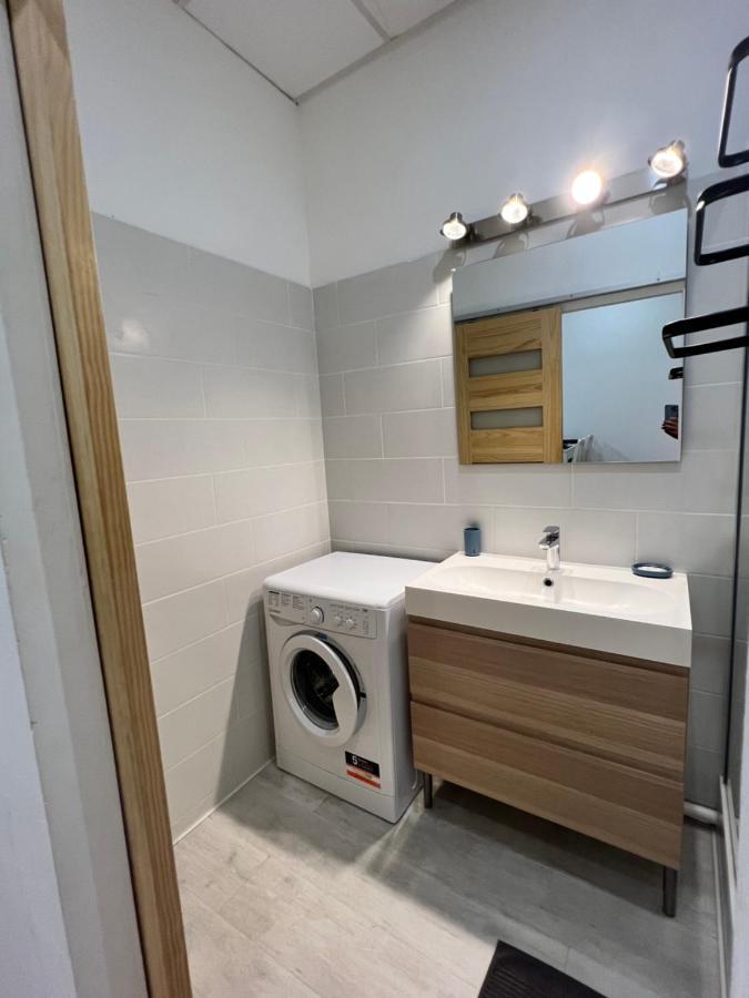 Studio Neuf Climatise Avec Terrasse #4 Toulon Ngoại thất bức ảnh