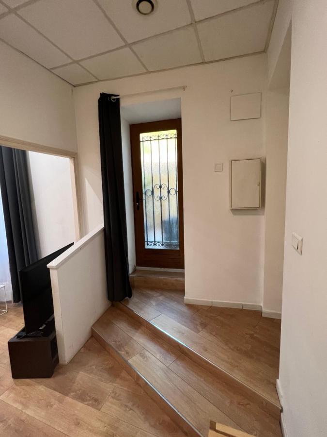 Studio Neuf Climatise Avec Terrasse #4 Toulon Ngoại thất bức ảnh